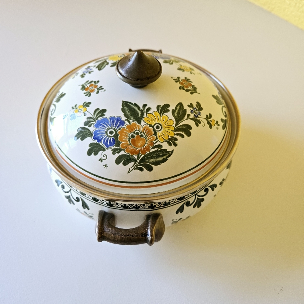 Villeroy & Boch Alt Amsterdam Florals: Metal Casserole & Lid 3Qt Enamel Dish Pan - Picture 8 of 16